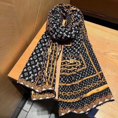 Louis Vuitton Scarf